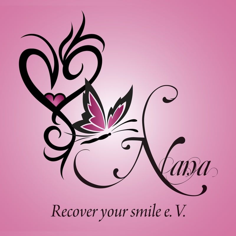 Logo von Nana – Recover your Smile e.V. mit Herz und Schmetterling auf rosa Grund