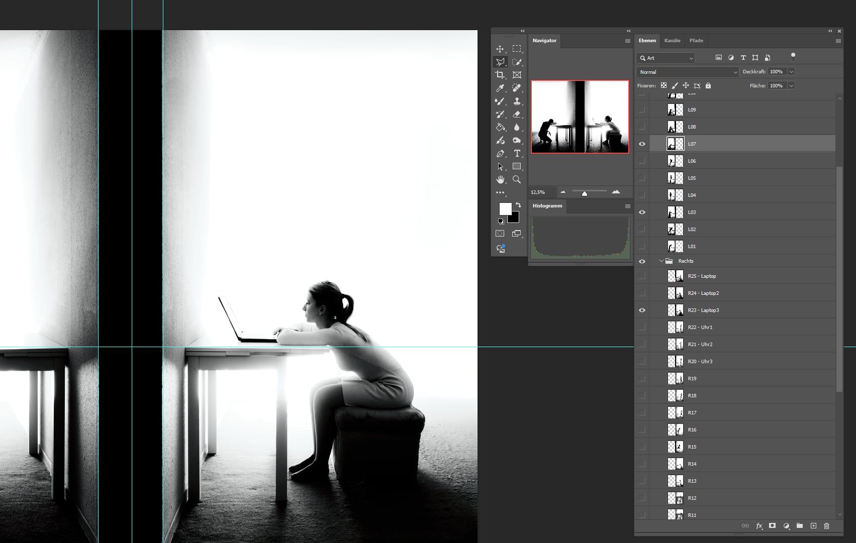 Bildschirmfoto aus Photoshop: eine Komposition und rechts die vielen beschrifteten Ebenen